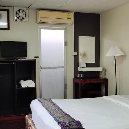Born Guest House Čiang Mai Exteriér fotografie